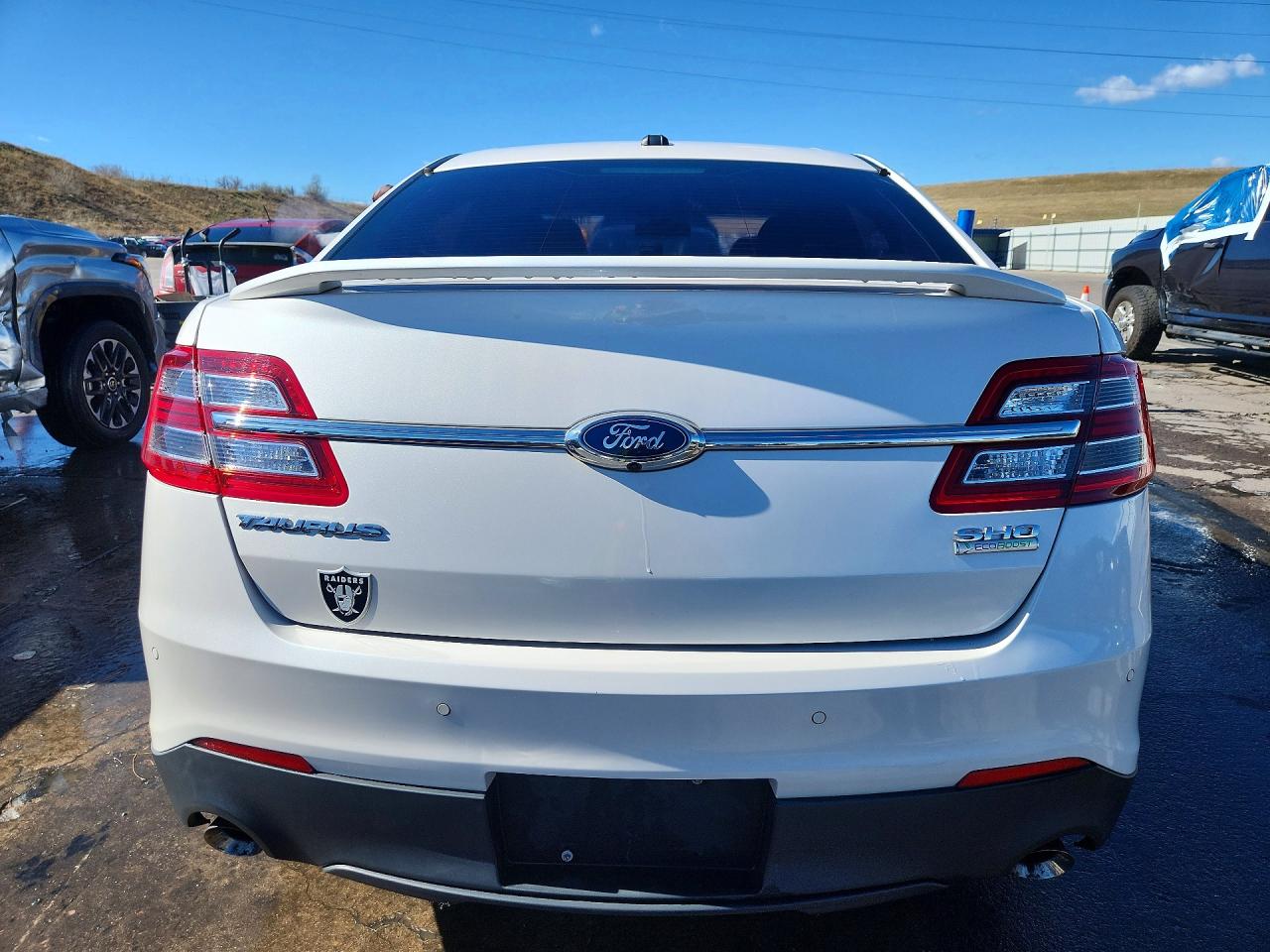 2015 FORD TAURUS SHO photo 6