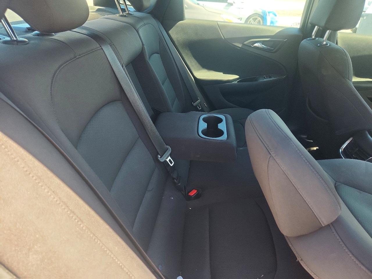 2017 CHEVROLET MALIBU LT photo 19