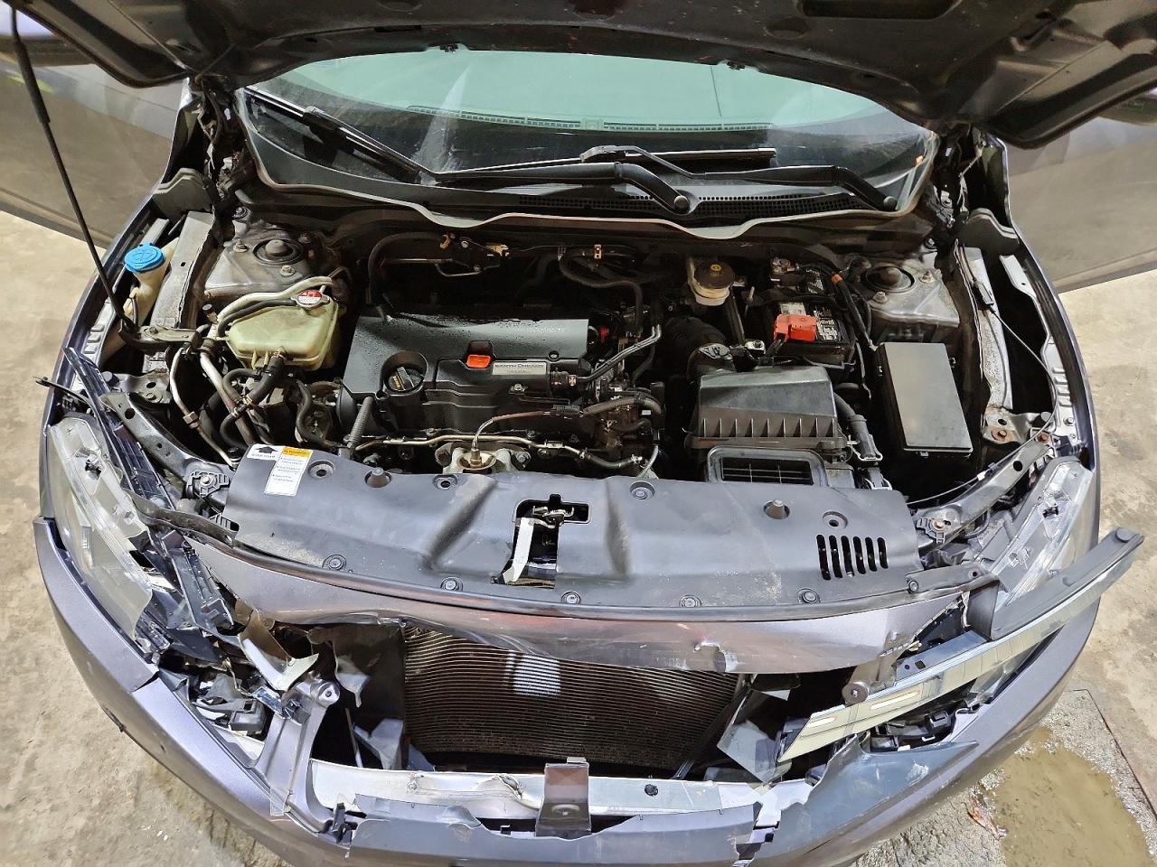 2016 HONDA CIVIC LX photo 31