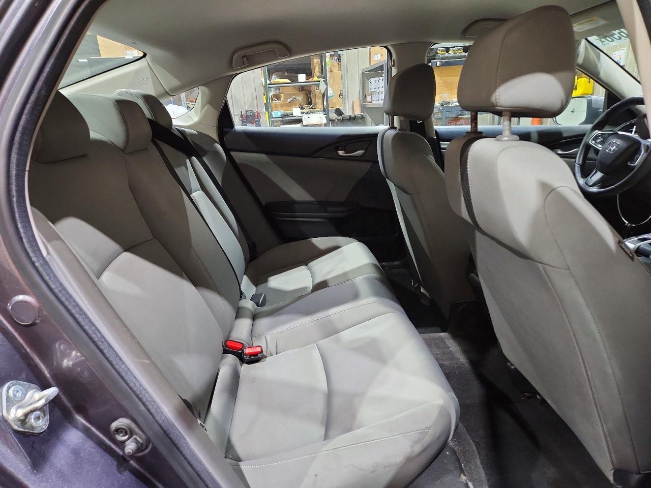2016 HONDA CIVIC LX photo 28