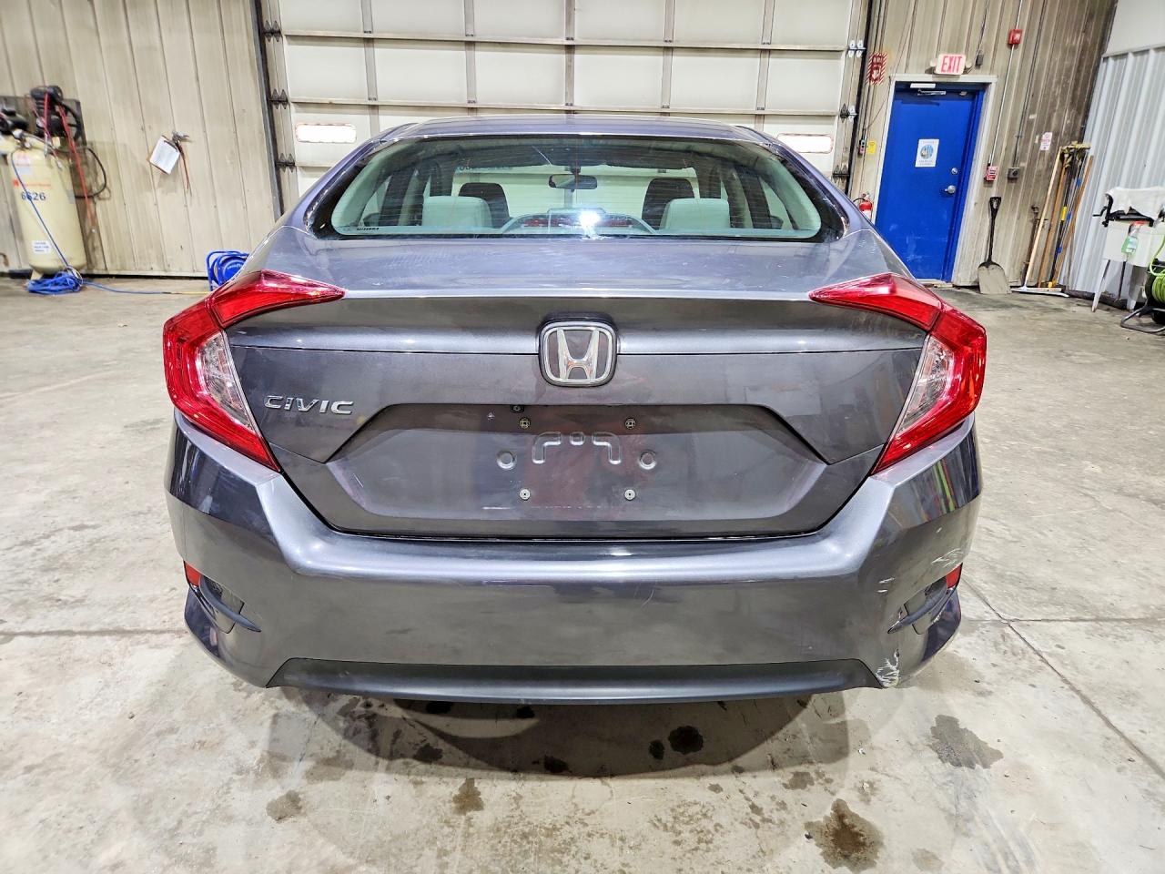 2016 HONDA CIVIC LX photo 16