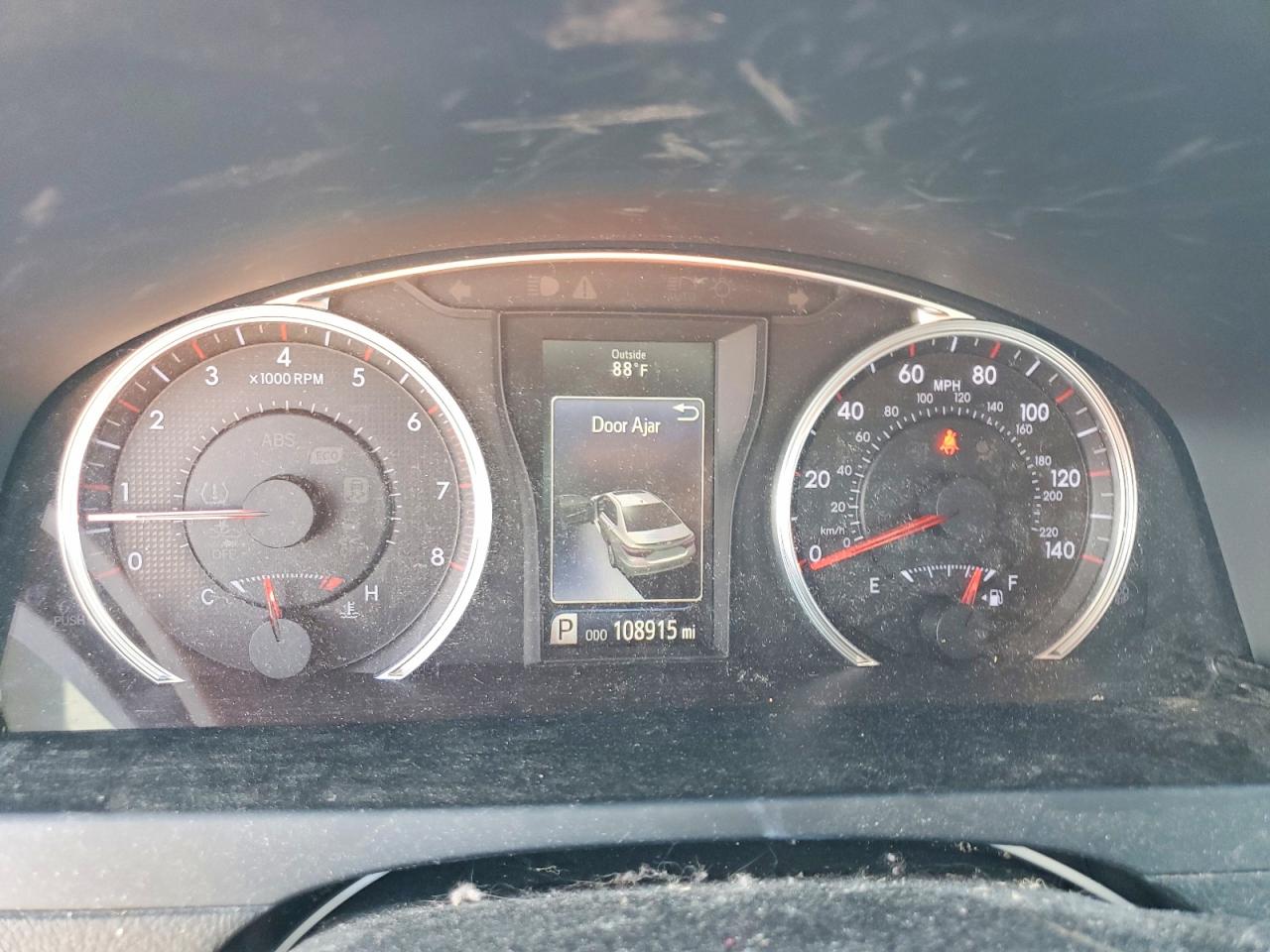 2017 TOYOTA CAMRY SE photo 17