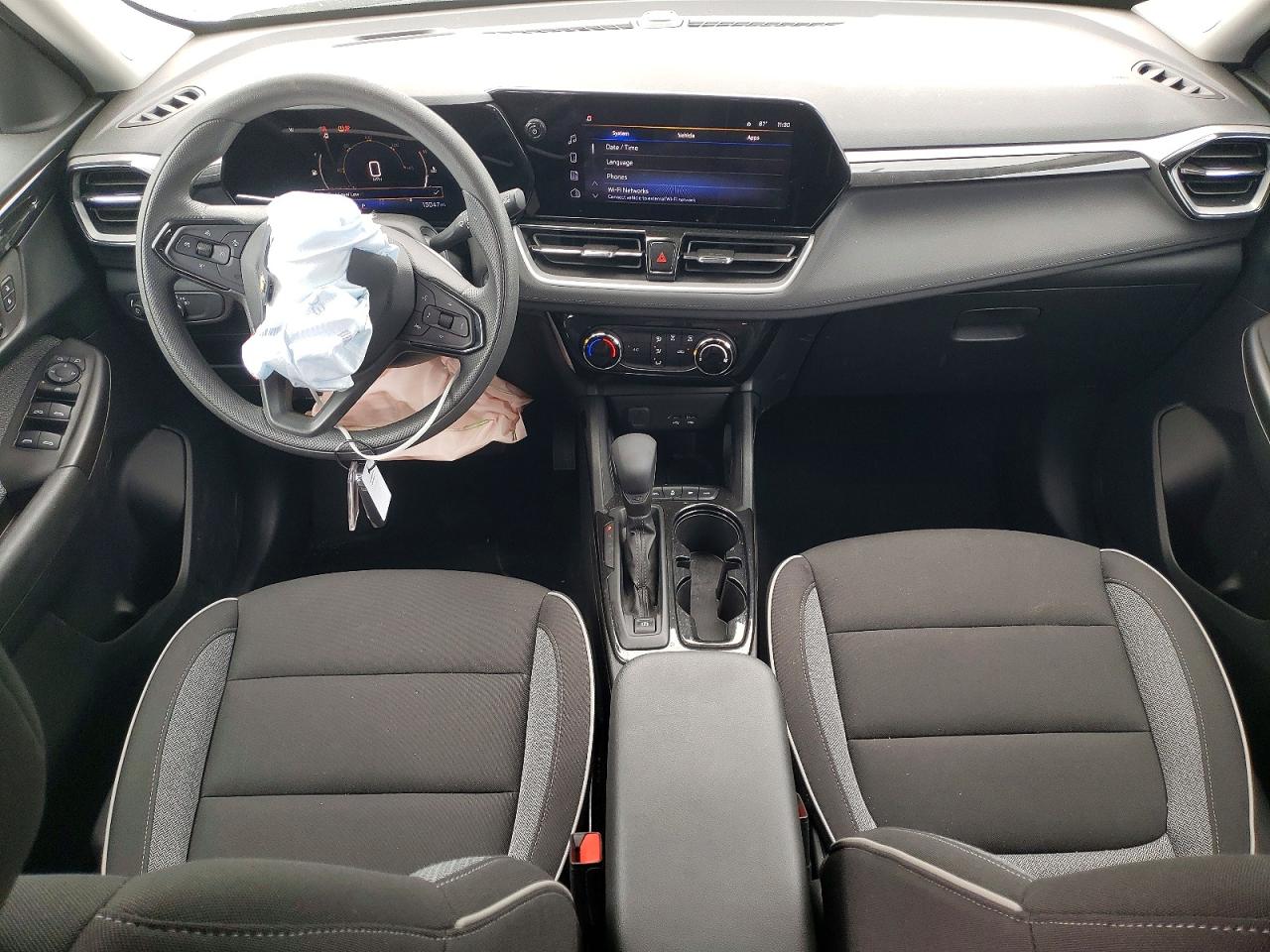 2025 CHEVROLET TRAILBLAZER LT photo 15