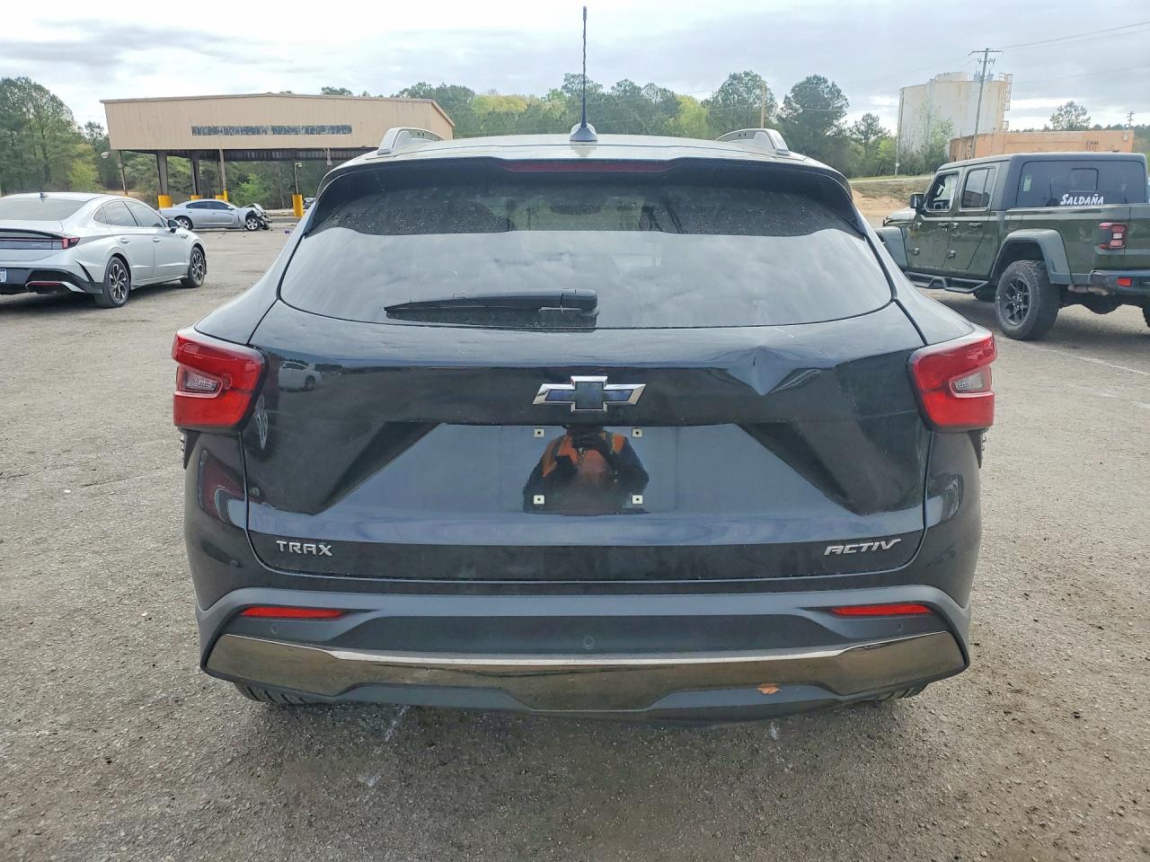 2025 CHEVROLET TRAX ACTIV photo 11