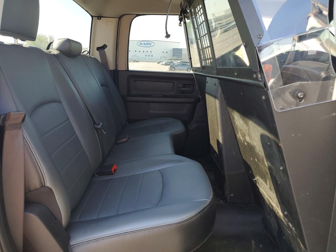 2021 RAM 1500 CLASSIC SSV photo 28