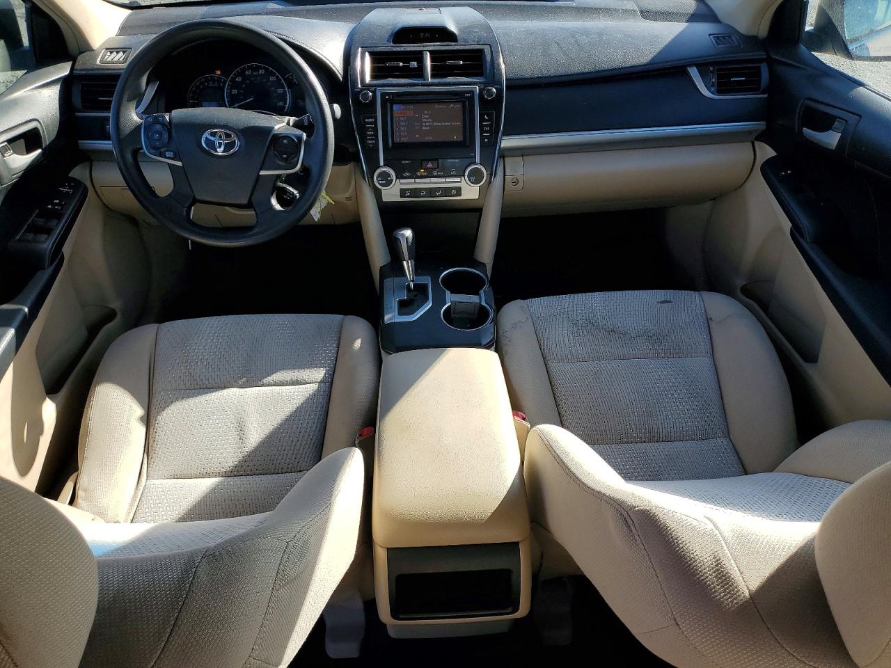 2012 TOYOTA CAMRY LE photo 8