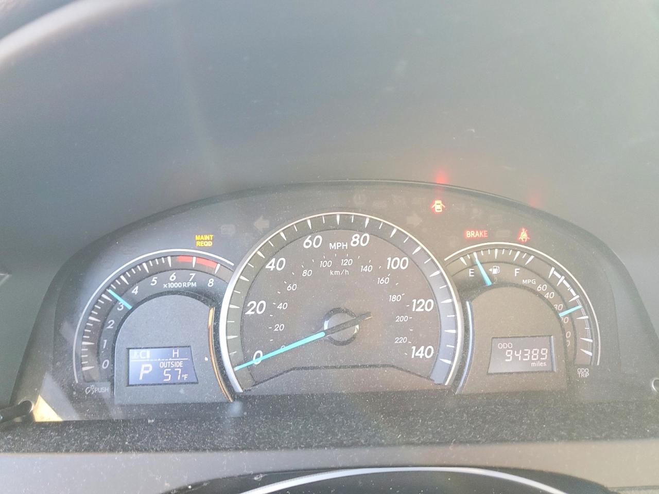2012 TOYOTA CAMRY LE photo 9