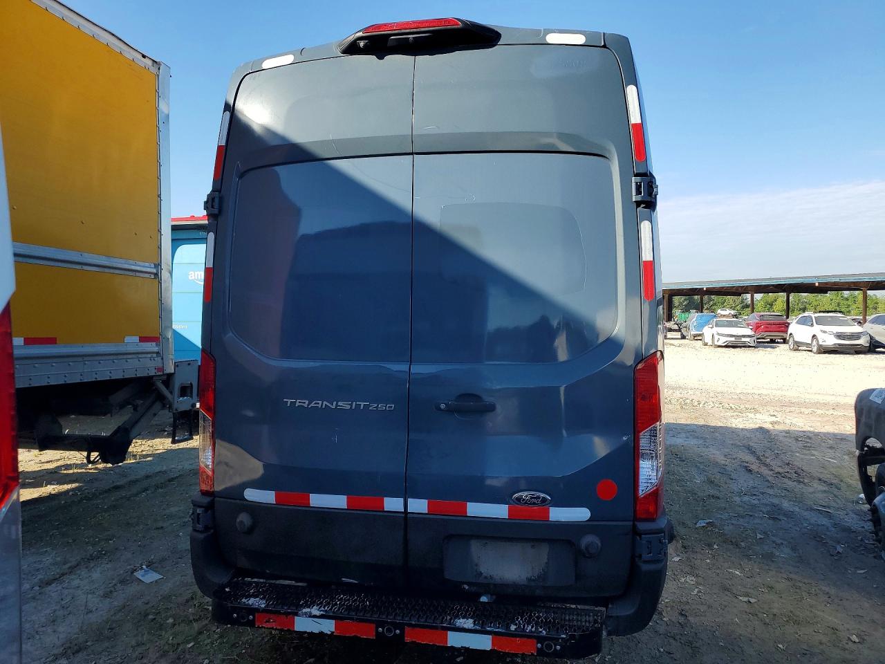2020 FORD TRANSIT 250 DELIVERY VAN photo 16