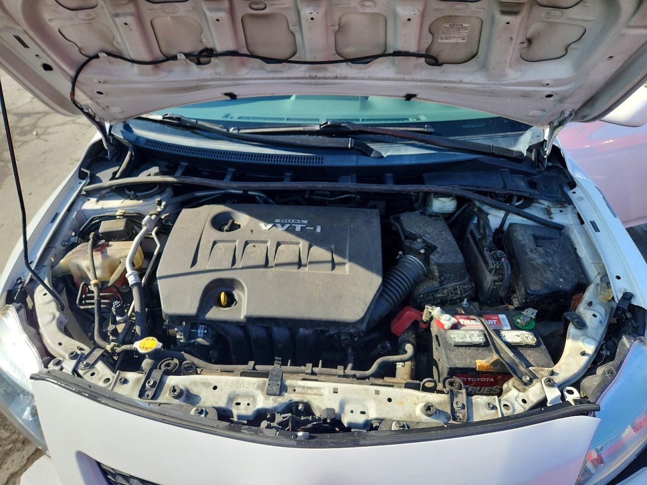 2010 TOYOTA COROLLA LE photo 31