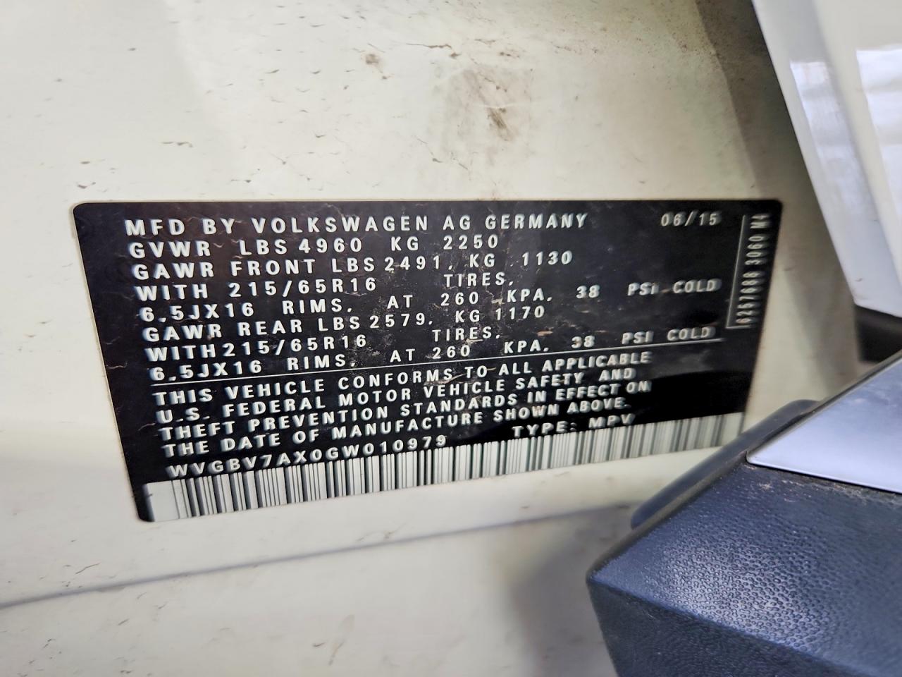 2016 VOLKSWAGEN TIGUAN photo 13