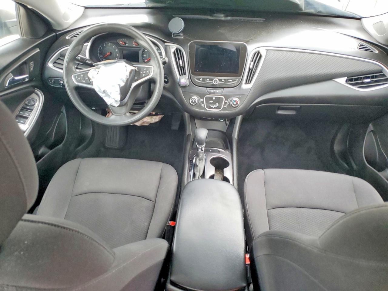 2022 CHEVROLET MALIBU LS photo 8