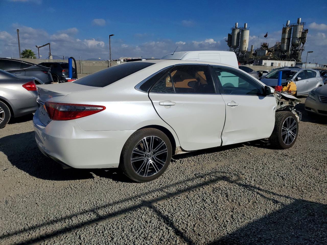 2016 TOYOTA CAMRY SPECIAL EDITION photo 5
