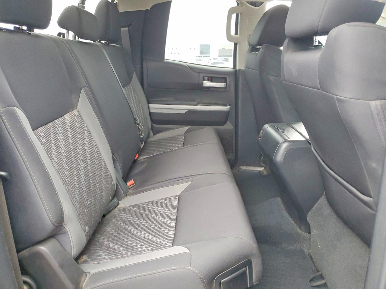 2018 TOYOTA TUNDRA SR5 photo 28