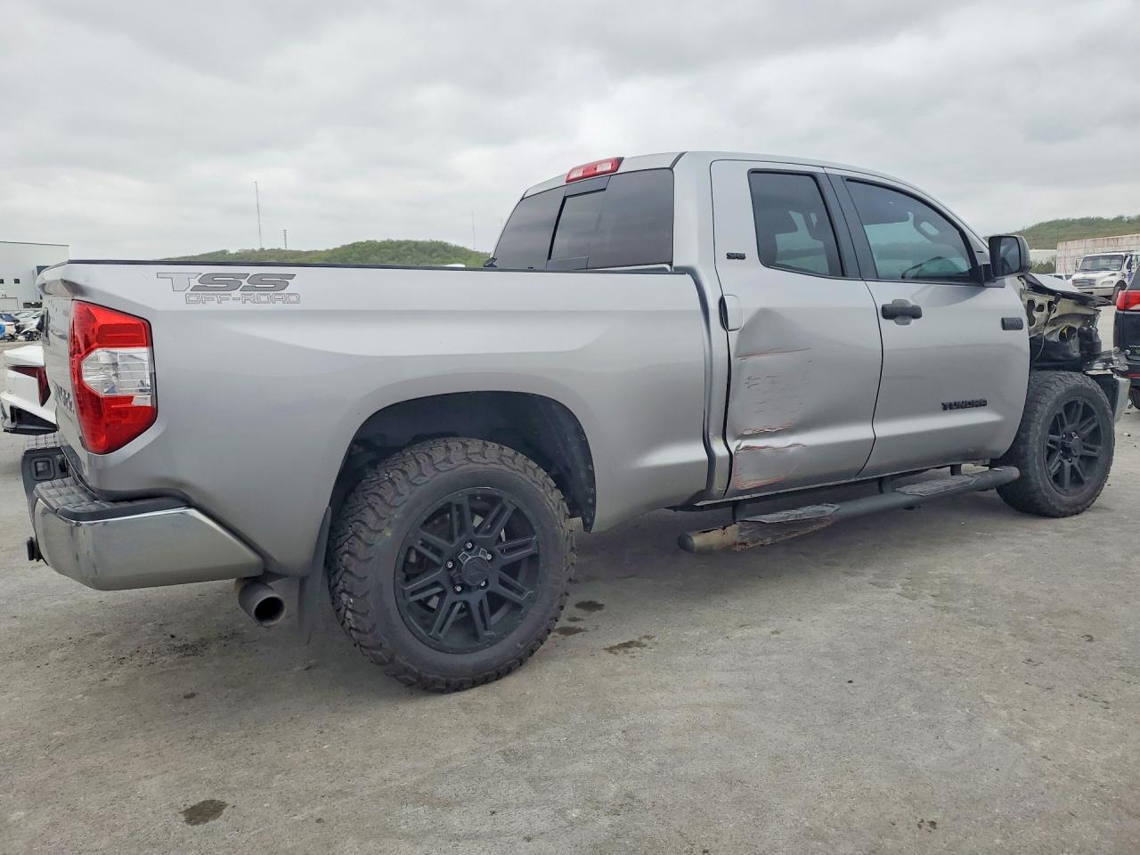 2018 TOYOTA TUNDRA SR5 photo 7