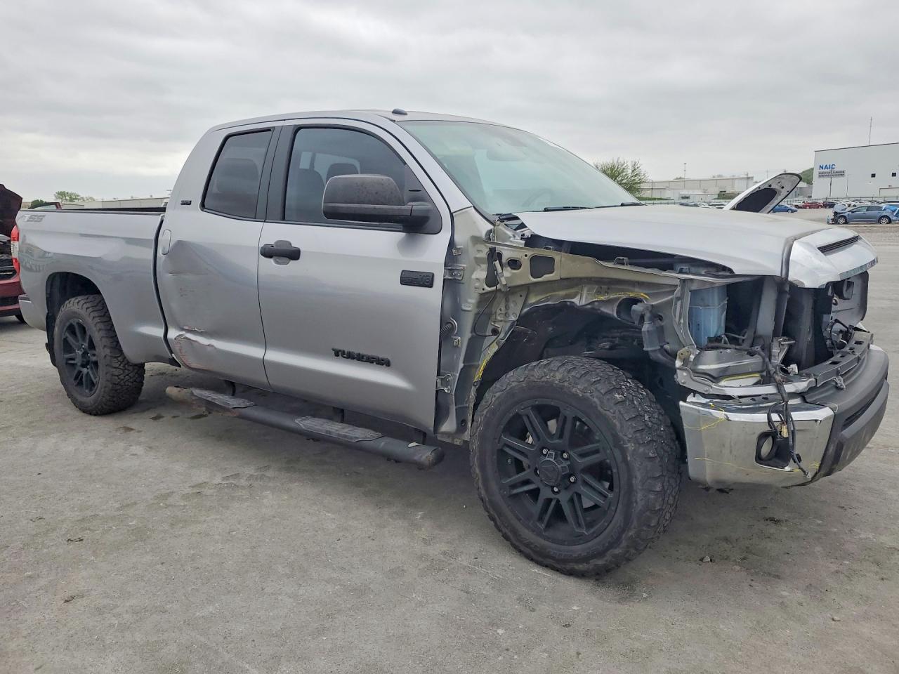 2018 TOYOTA TUNDRA SR5 photo 10