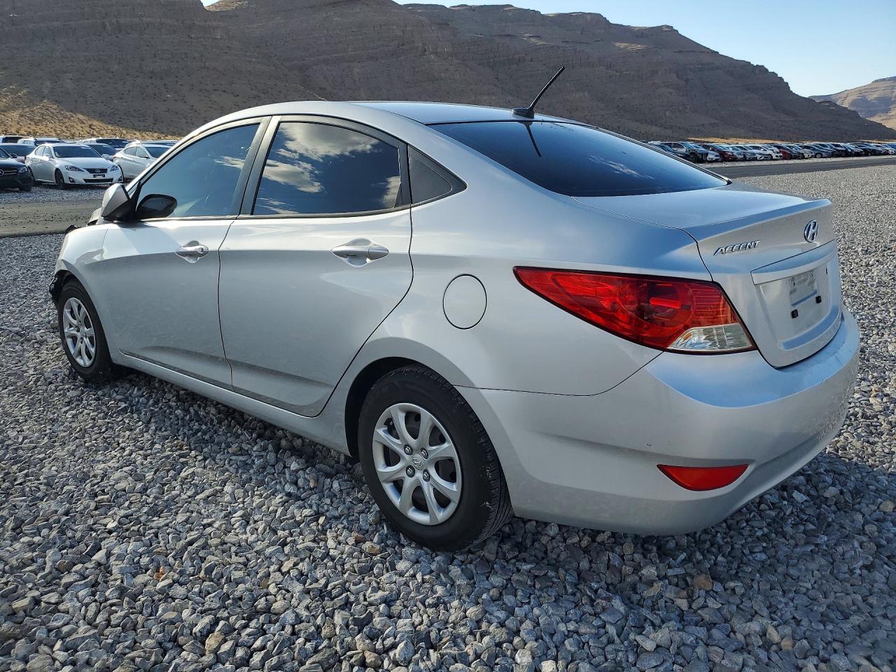 2014 HYUNDAI ACCENT GLS photo 2