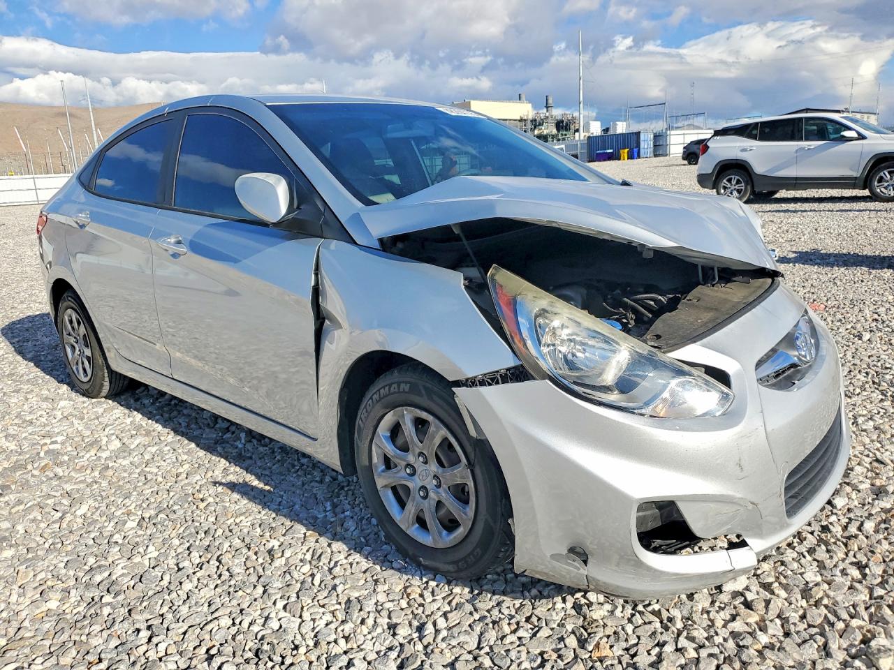 2014 HYUNDAI ACCENT GLS photo 4