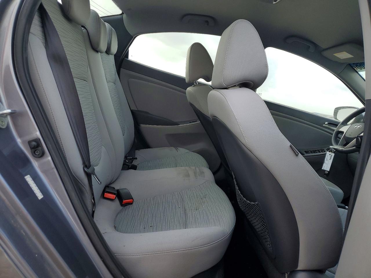 2016 HYUNDAI ACCENT SE photo 10