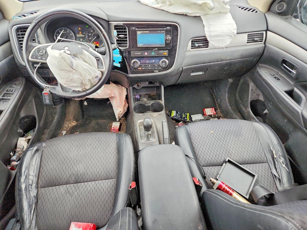 2015 MITSUBISHI OUTLANDER SE photo 15