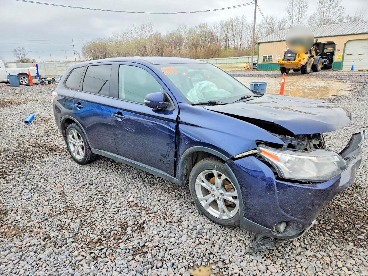 2015 MITSUBISHI OUTLANDER SE photo 7