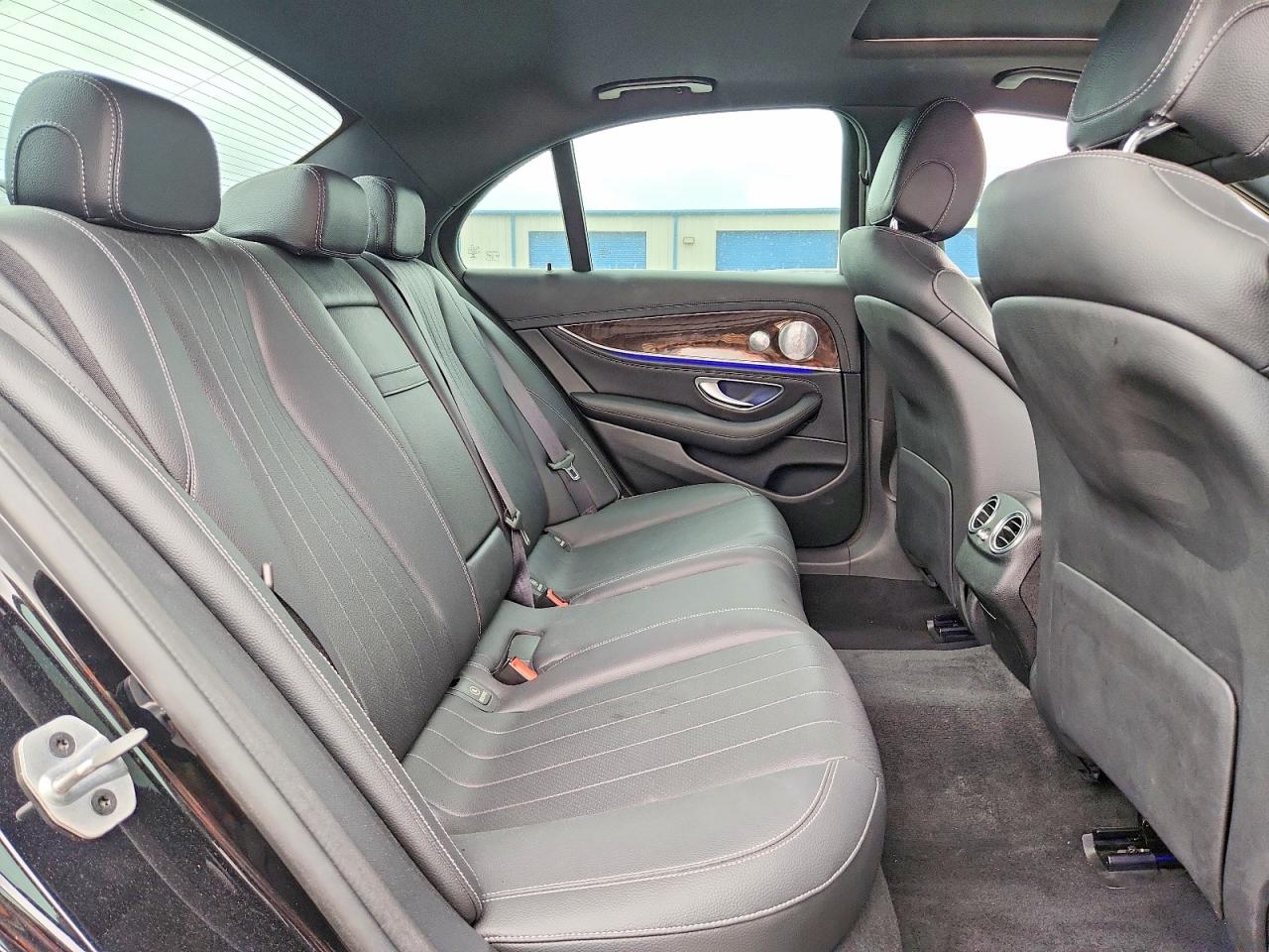 2020 MERCEDES-BENZ E 350 photo 28