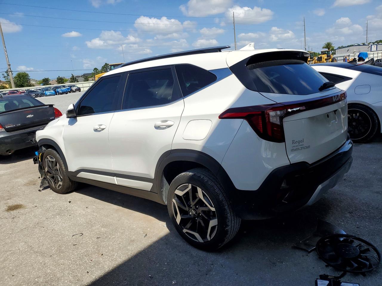2025 KIA SELTOS SX photo 2