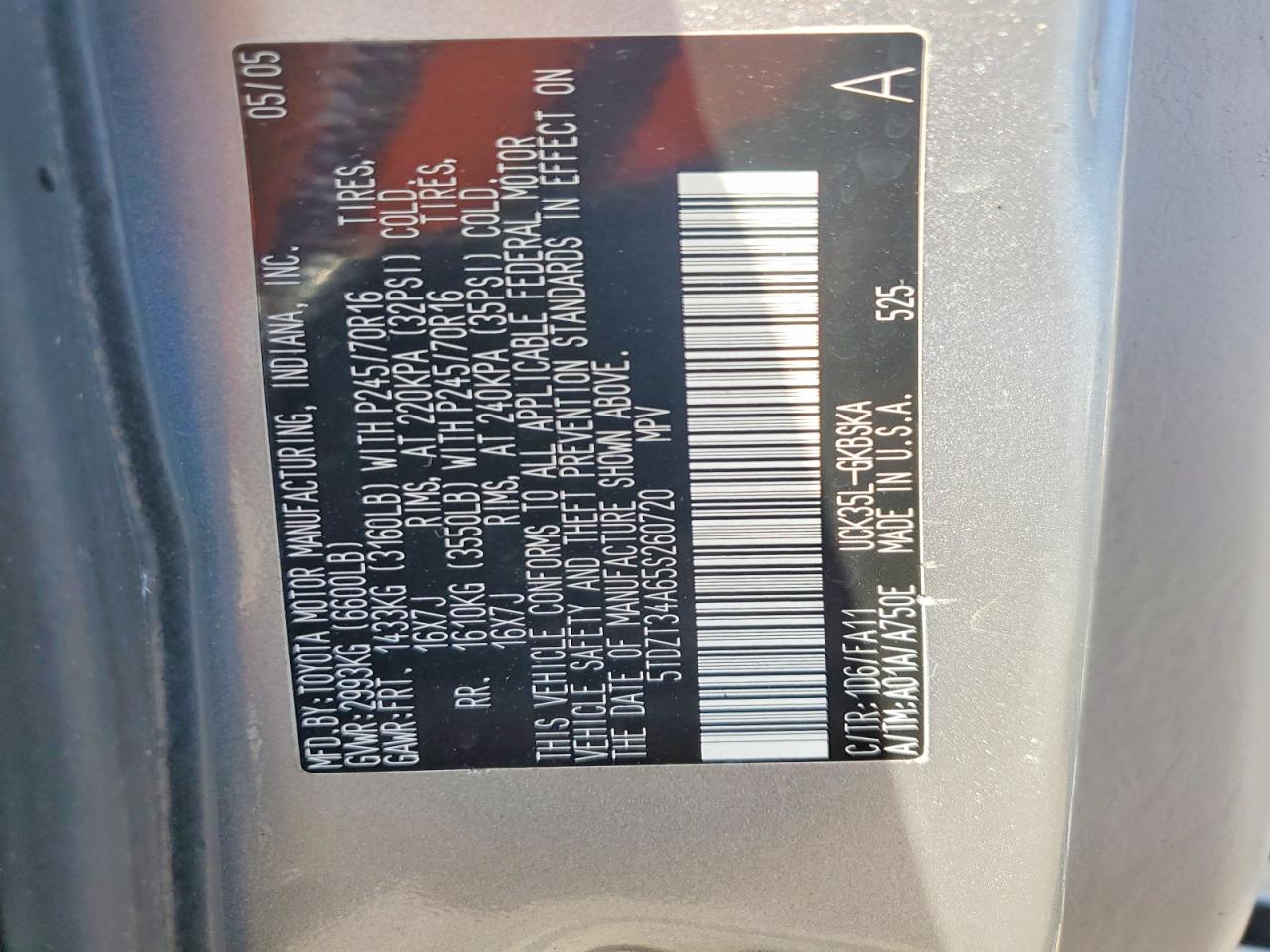 2005 TOYOTA SEQUOIA SR5 photo 25