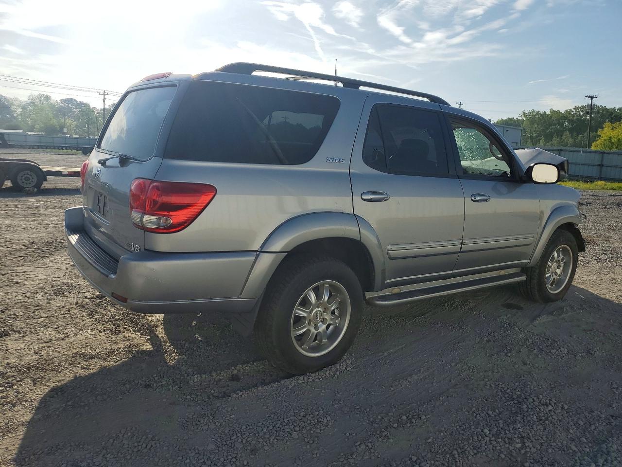 2005 TOYOTA SEQUOIA SR5 photo 5