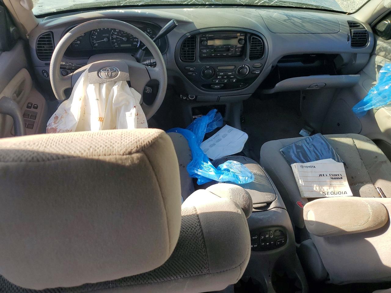 2005 TOYOTA SEQUOIA SR5 photo 15
