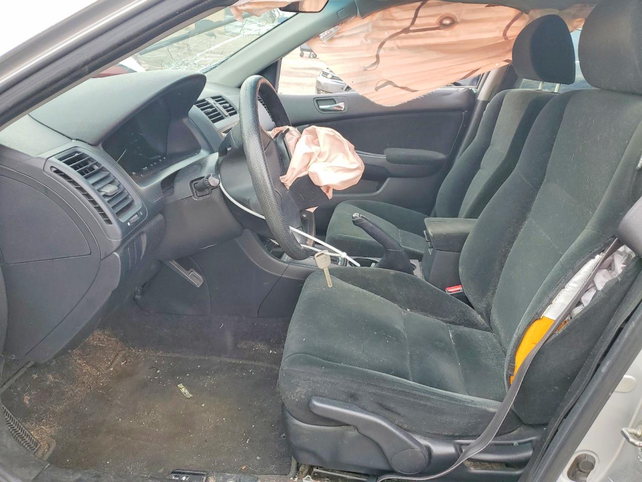 2006 HONDA ACCORD LX photo 13