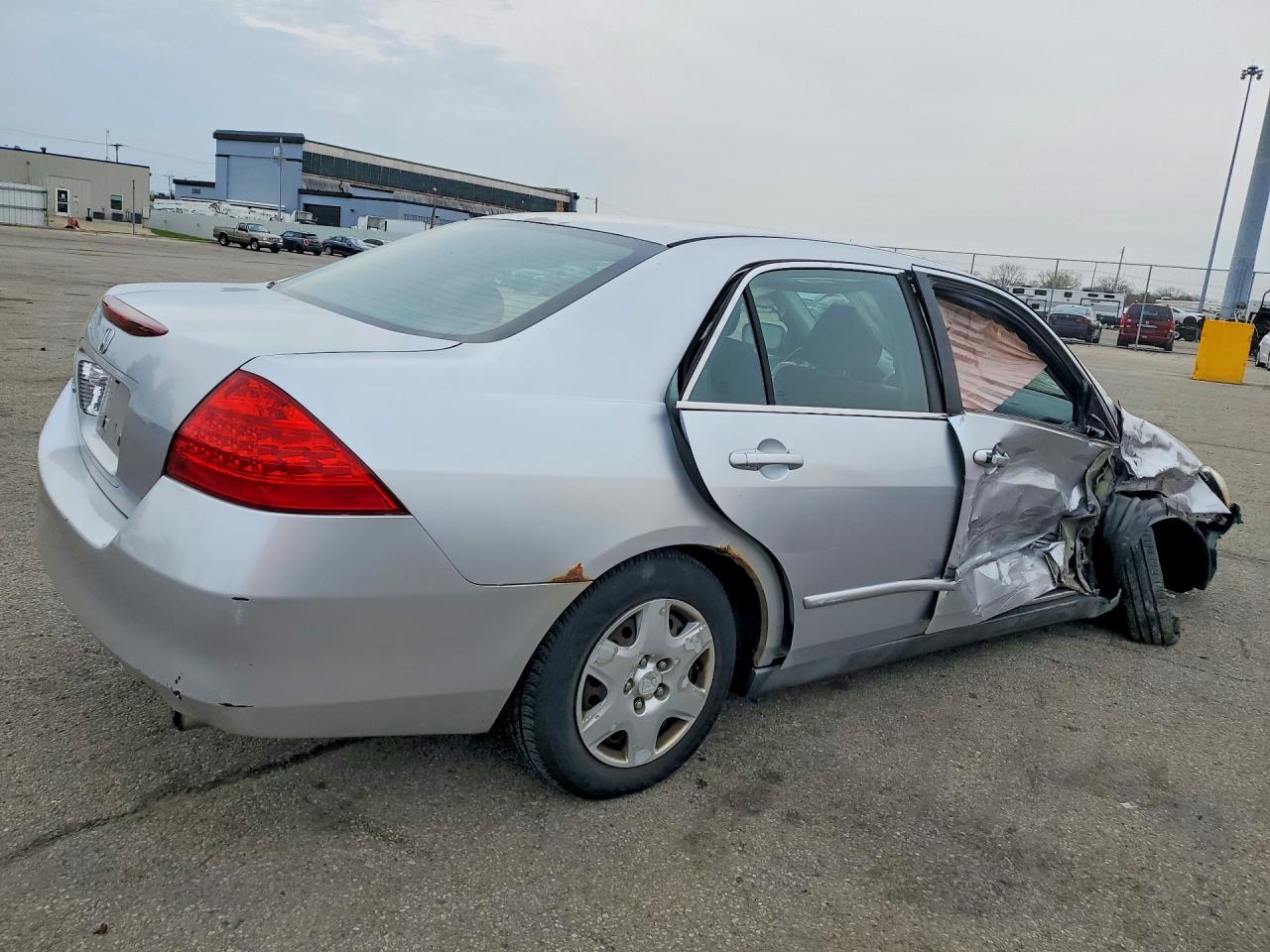 2006 HONDA ACCORD LX photo 5