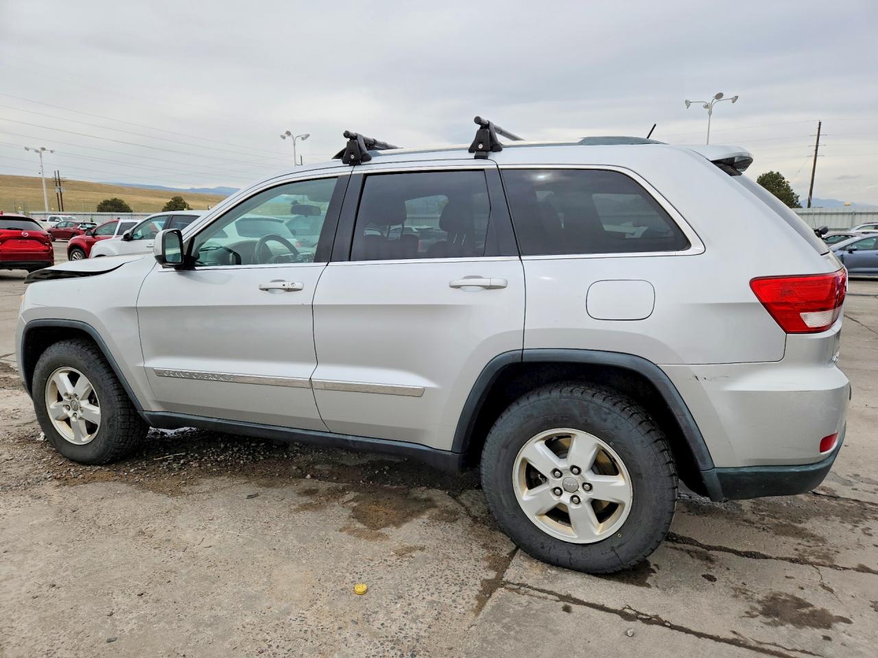 2011 JEEP GRAND CHEROKEE LAREDO photo 3
