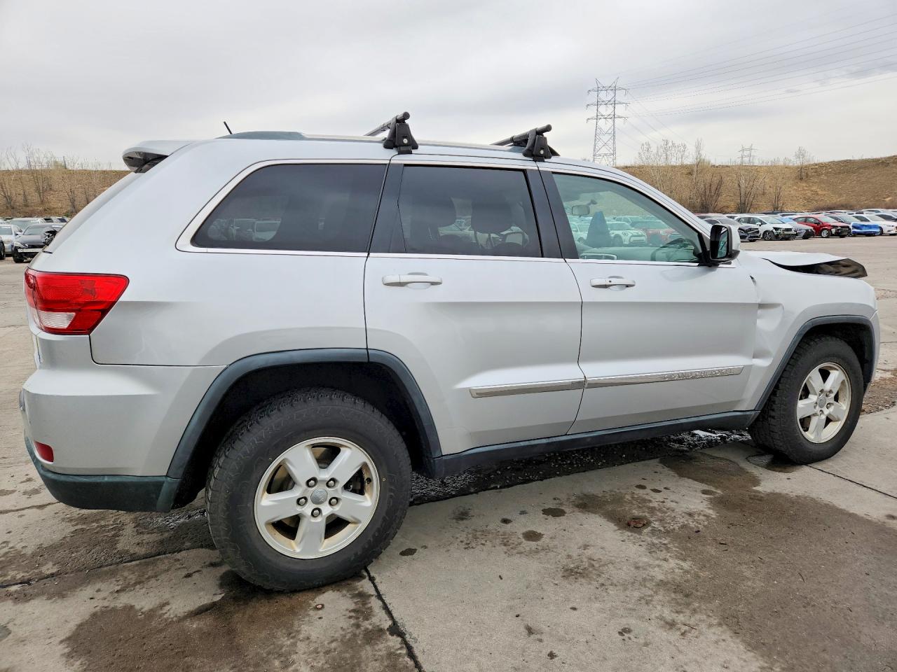 2011 JEEP GRAND CHEROKEE LAREDO photo 5