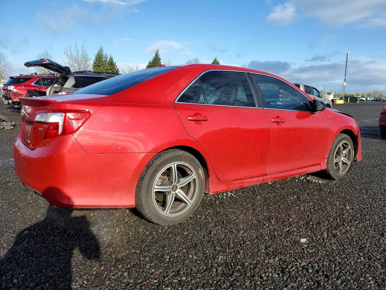 2012 TOYOTA CAMRY SE photo 5