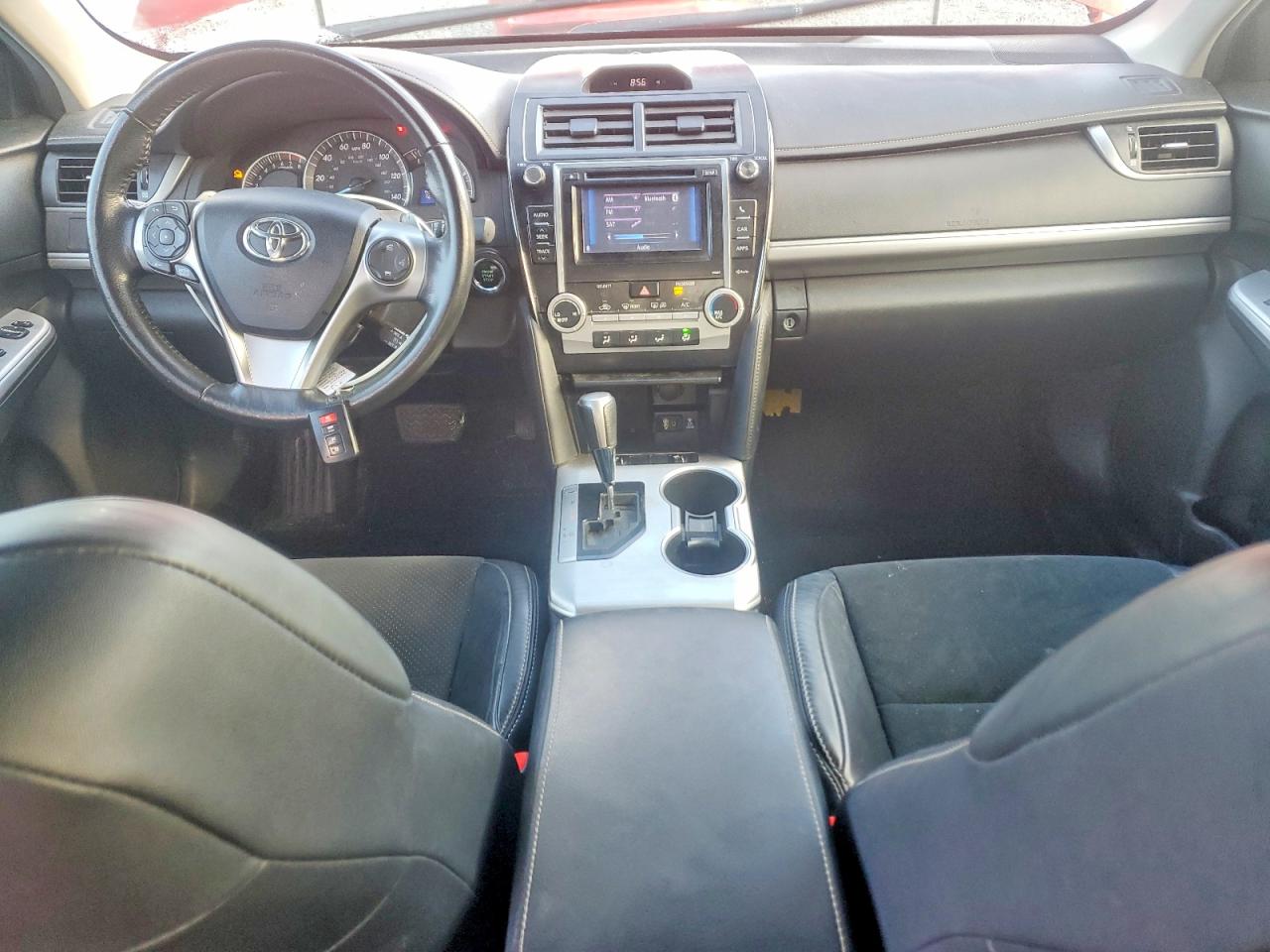 2012 TOYOTA CAMRY SE photo 15