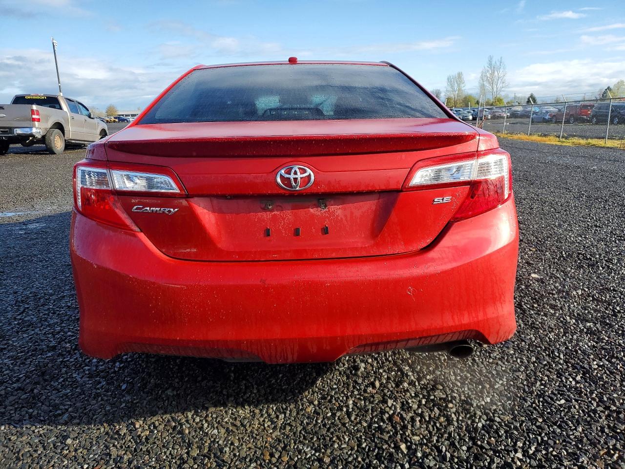 2012 TOYOTA CAMRY SE photo 11