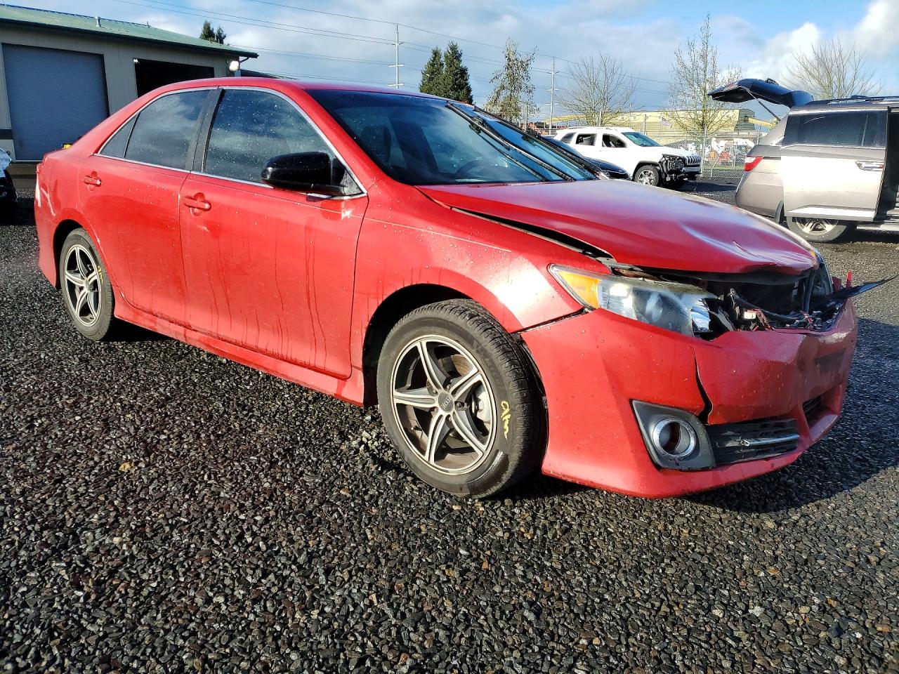 2012 TOYOTA CAMRY SE photo 7