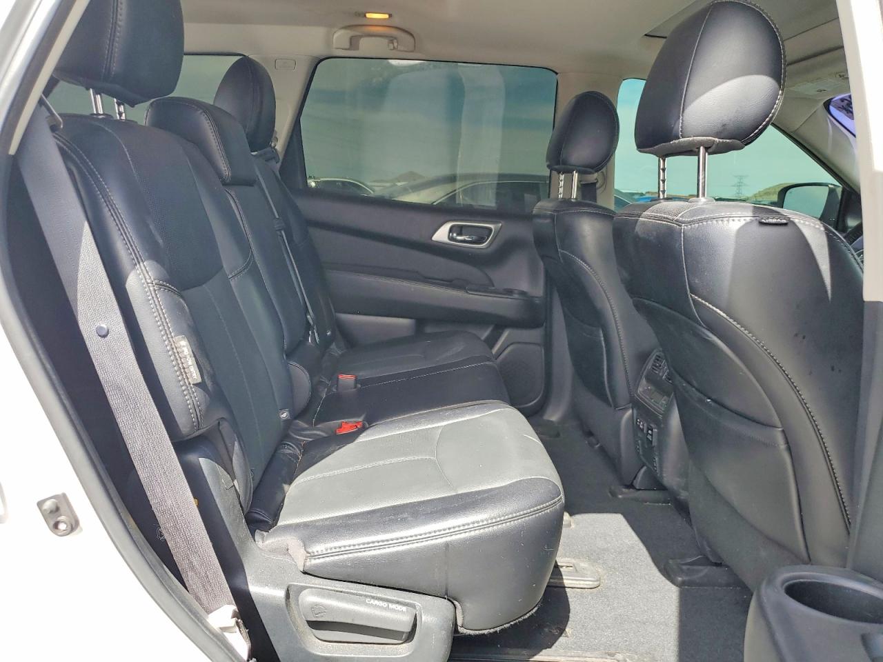 2020 NISSAN PATHFINDER PLATINUM photo 11