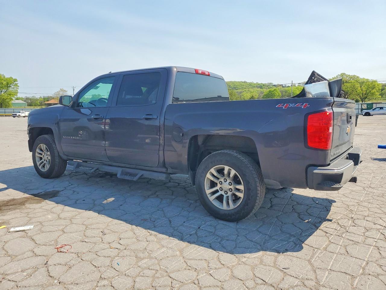 2016 CHEVROLET SILVERADO K1500 LT photo 4