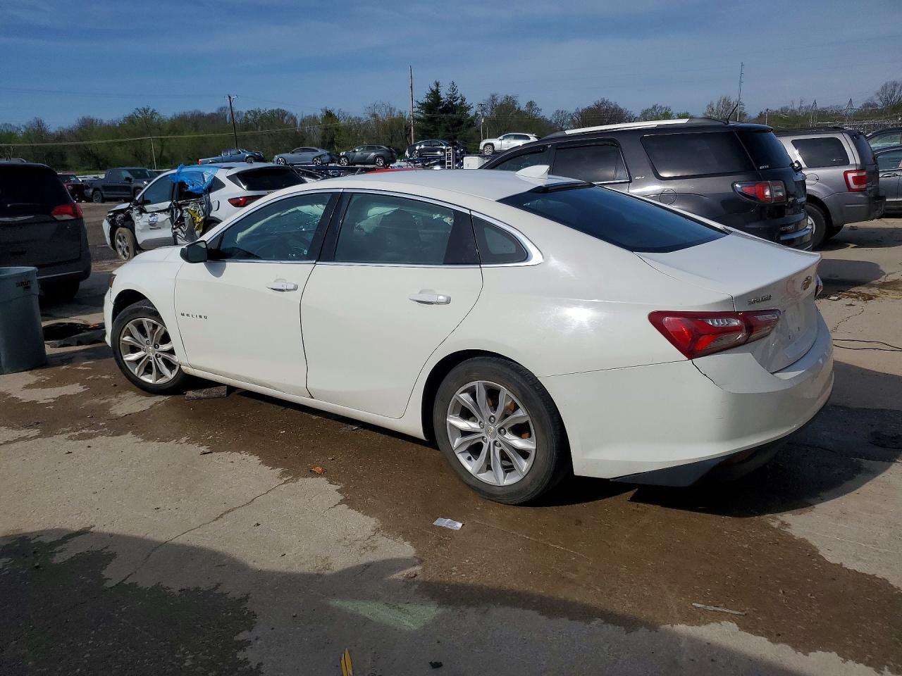 2020 CHEVROLET MALIBU LT photo 4