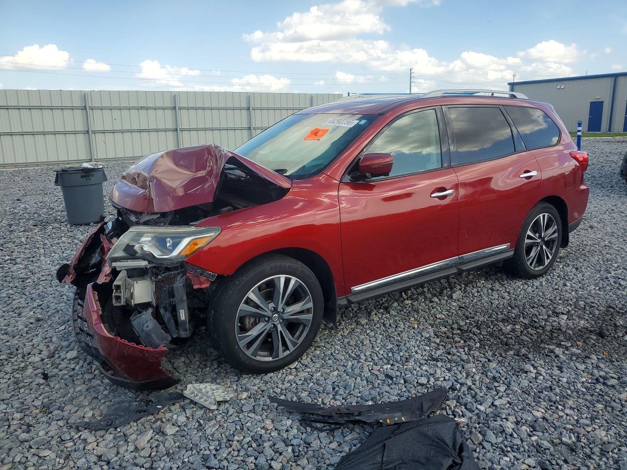 2017 NISSAN PATHFINDER