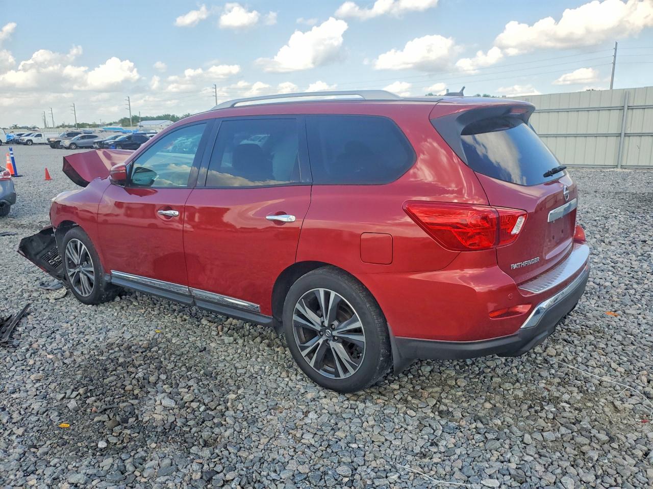2017 NISSAN PATHFINDER PLATINUM photo 3