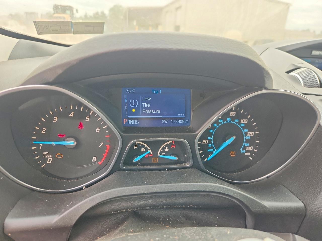 2014 FORD ESCAPE SE photo 25