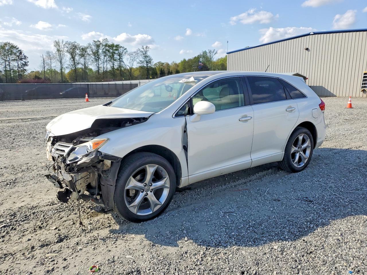 2010 TOYOTA VENZA