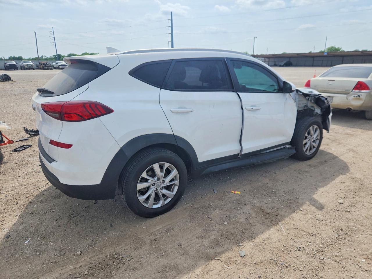 2019 HYUNDAI TUCSON VALUE photo 5