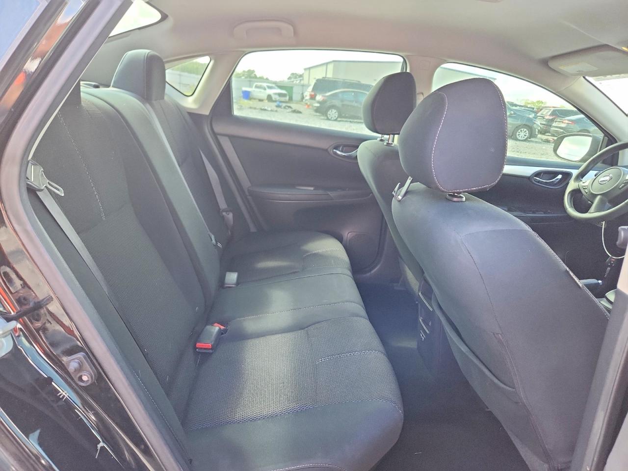 2018 NISSAN SENTRA S photo 19