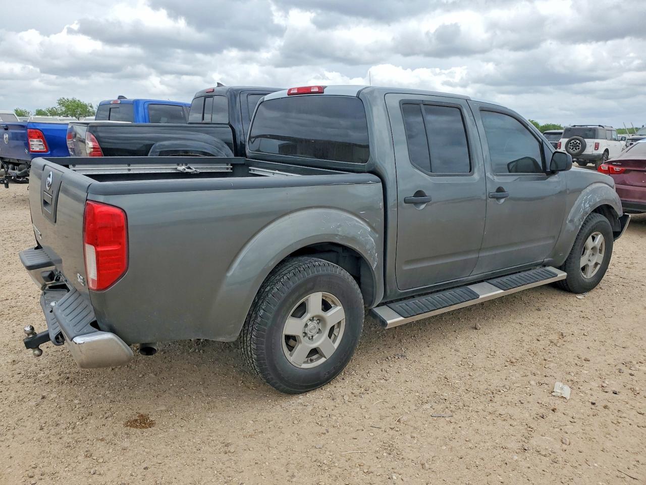 2005 NISSAN FRONTIER SE photo 5