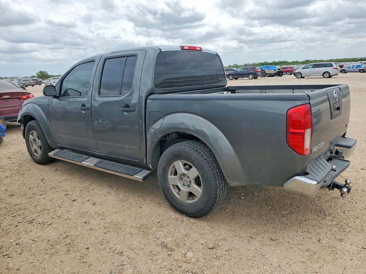 2005 NISSAN FRONTIER SE photo 3