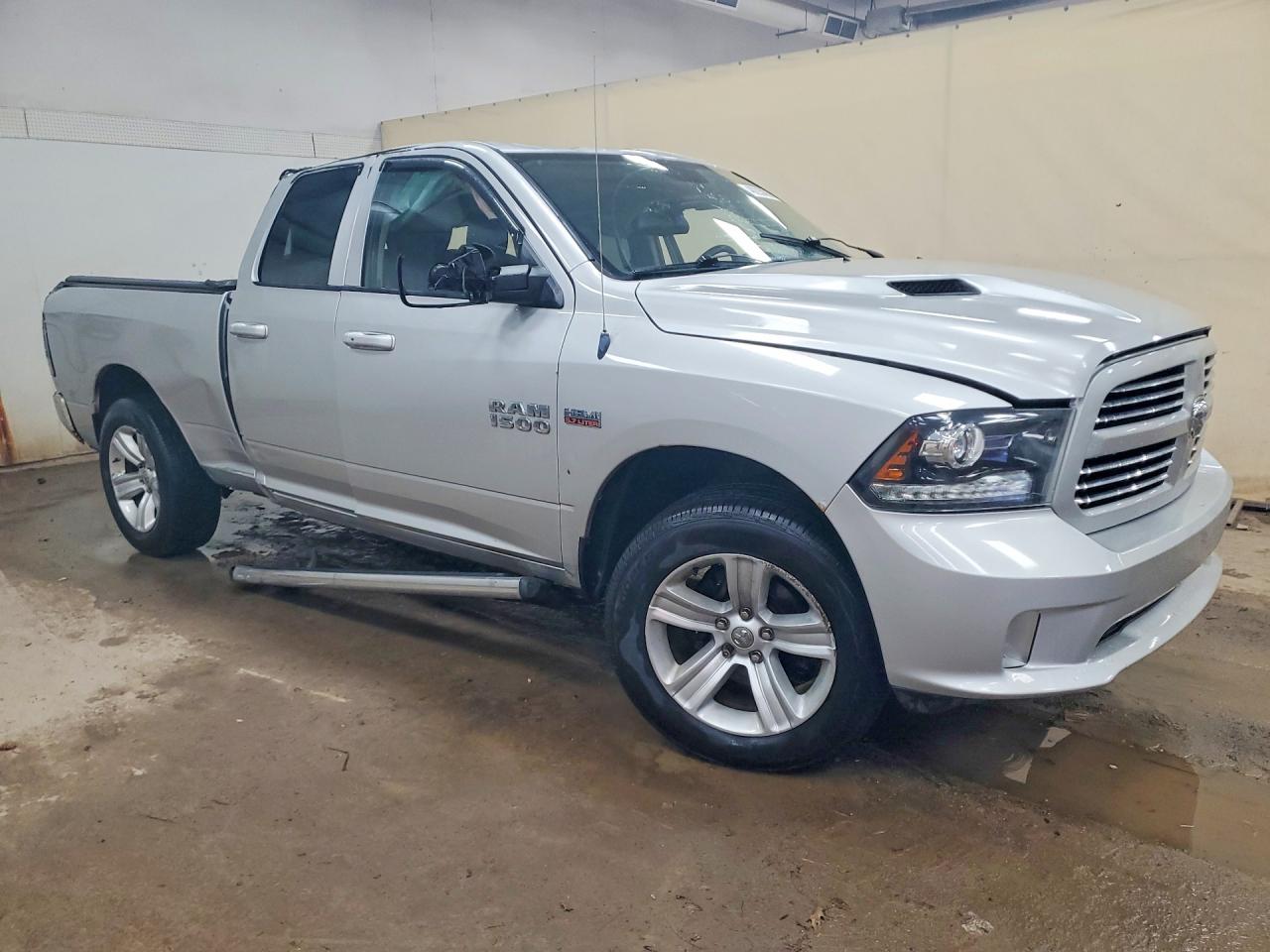 2013 RAM 1500 SPORT photo 10