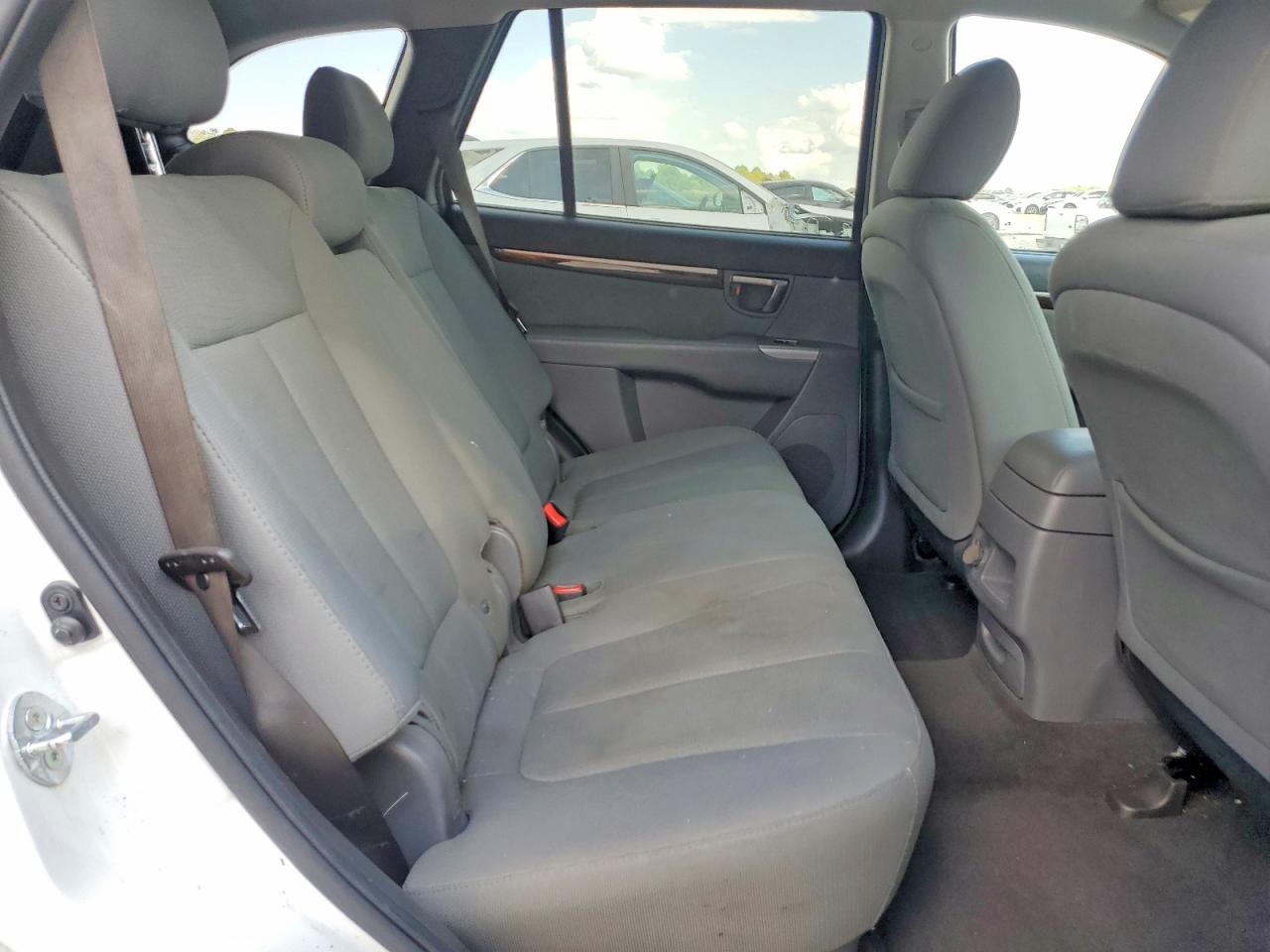 2012 HYUNDAI SANTA FE GLS photo 31